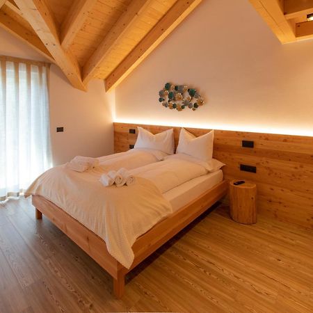 Brenta Rosso - Charme Apartments Fai della Paganella Zewnętrze zdjęcie
