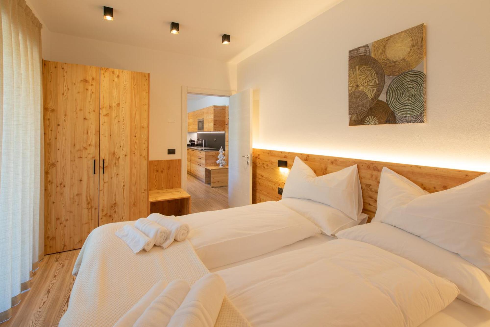 Brenta Rosso - Charme Apartments Fai della Paganella Zewnętrze zdjęcie